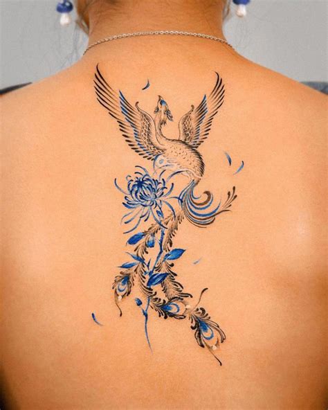 ave fenix resurgiendo de las cenizas tatuaje|29 tatuajes del Ave Fénix con significado para mujeres y hombres